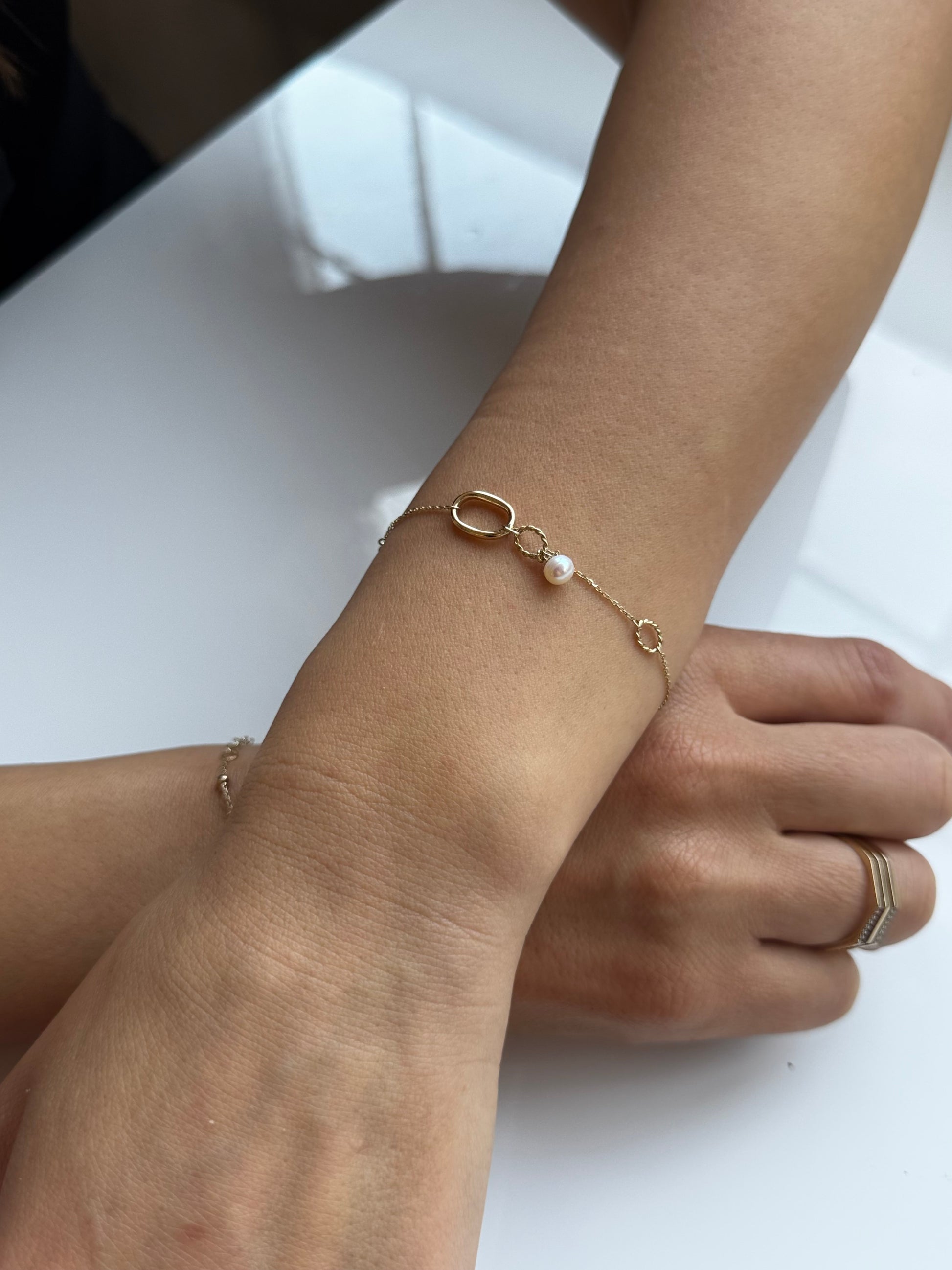 9ct Yellow Gold Pearl Chain Bracelet
